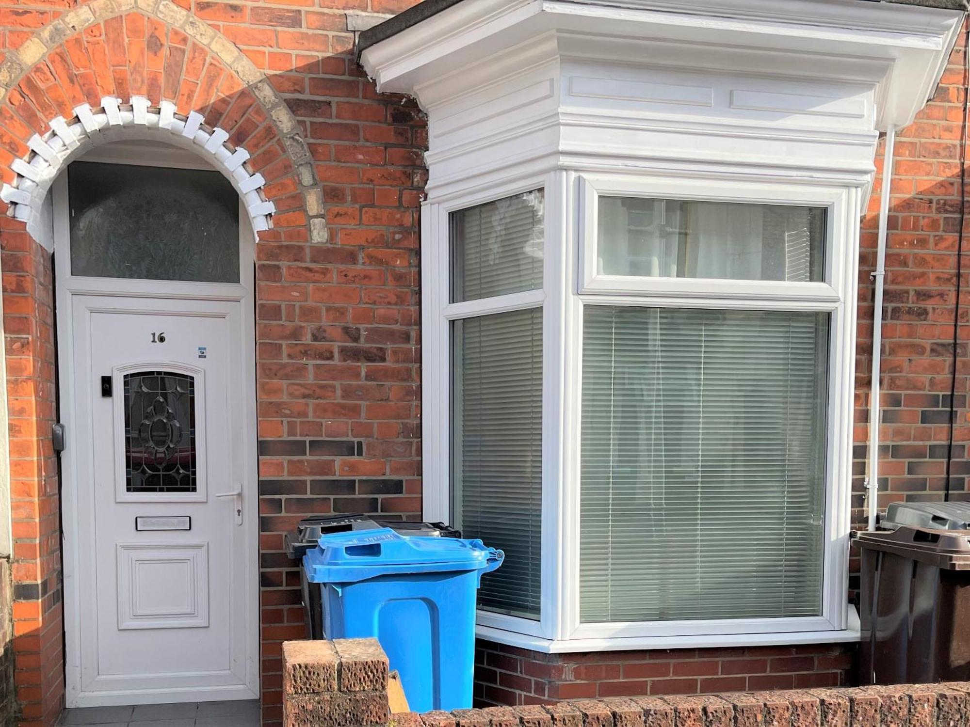 Robinhuts - 3 Bed Accommodation -Perfect For Contractors, Families & Students Kingston upon Hull Exterior foto